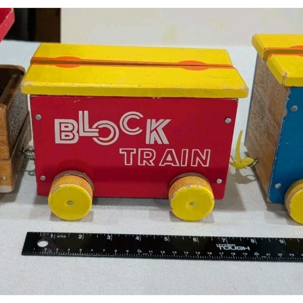 Vintage Wooden Toy Train Pull Toy 3 Cars 30 In.
